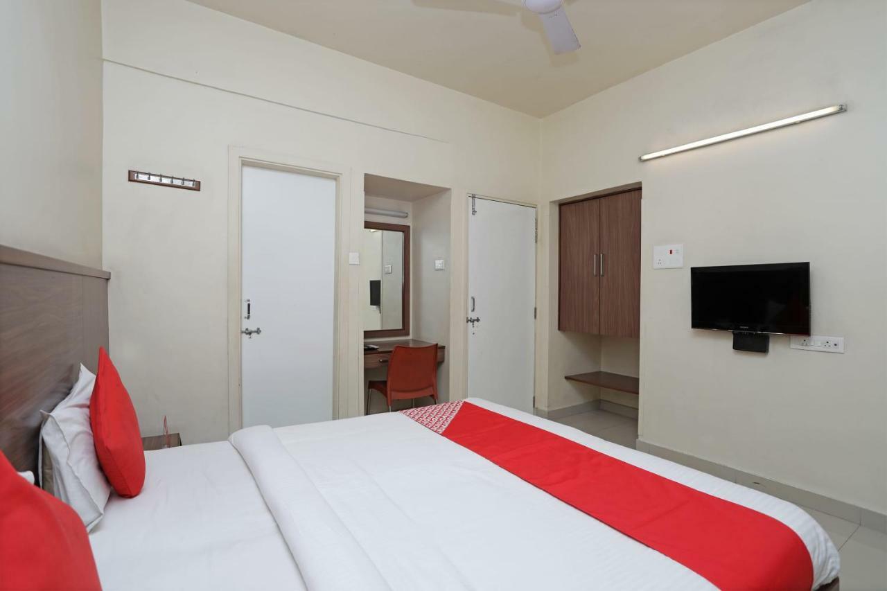 Oyo 4104 Surya Villa Πούνε Εξωτερικό φωτογραφία